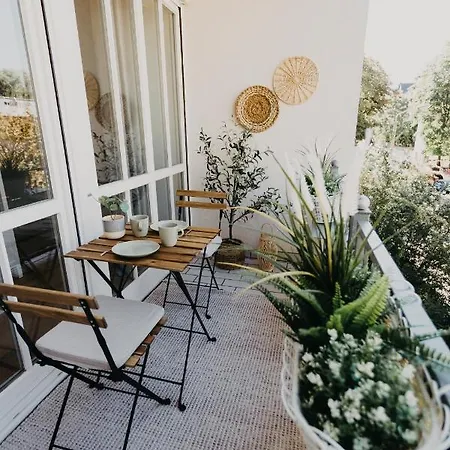 Traber Apartments Im Herzen Leipzigs Balkon Parkplatz Exterior photo